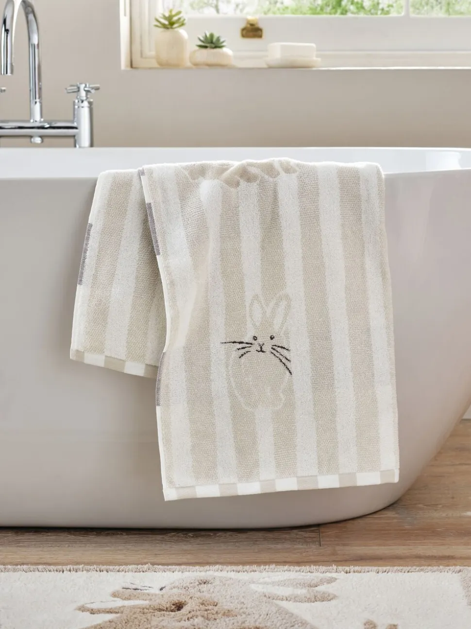 100% katoenen handdoek met lente-en konijntjesmotief