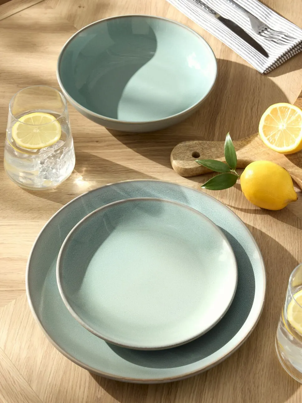 12 Piece Hampton Dinner Set