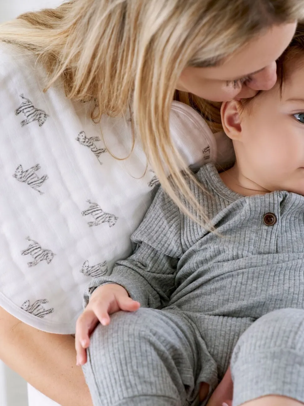aden + anais - Set van 2 katoenen mousseline slabbetjes