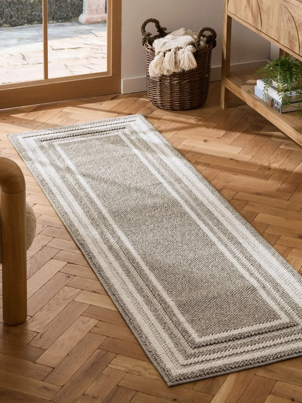 Albie Bobble Border Runner