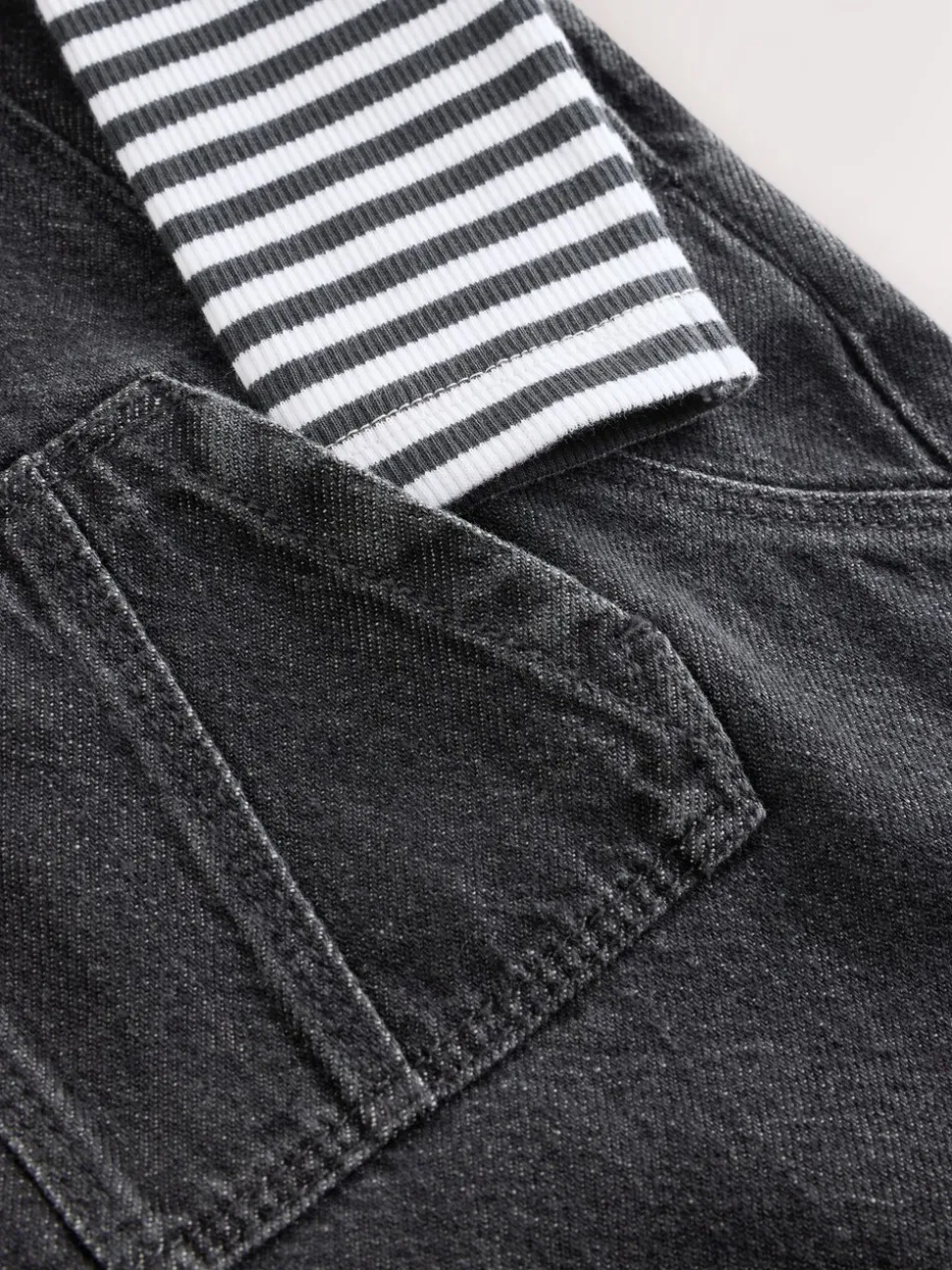 Antraciet - Babyset van denim bretelbroeken en bodysuit (0 mnd - 2 jr)