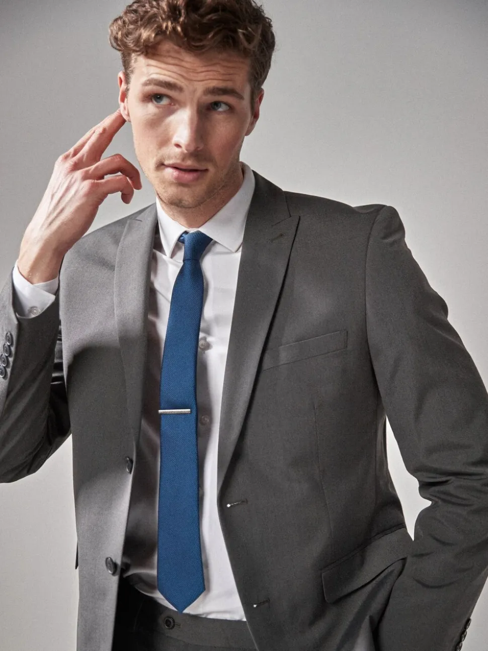Antraciet - Tailored fit - Kostuum met twee knopen: colbert