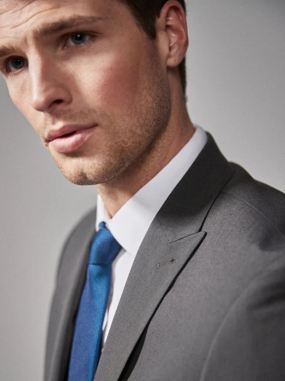 Antraciet - Tailored fit - Kostuum met twee knopen: colbert
