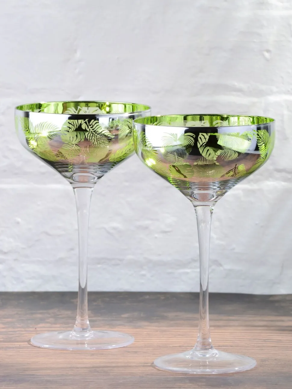 Artland set van 2 champagneschotels met tropische bladerenmotief