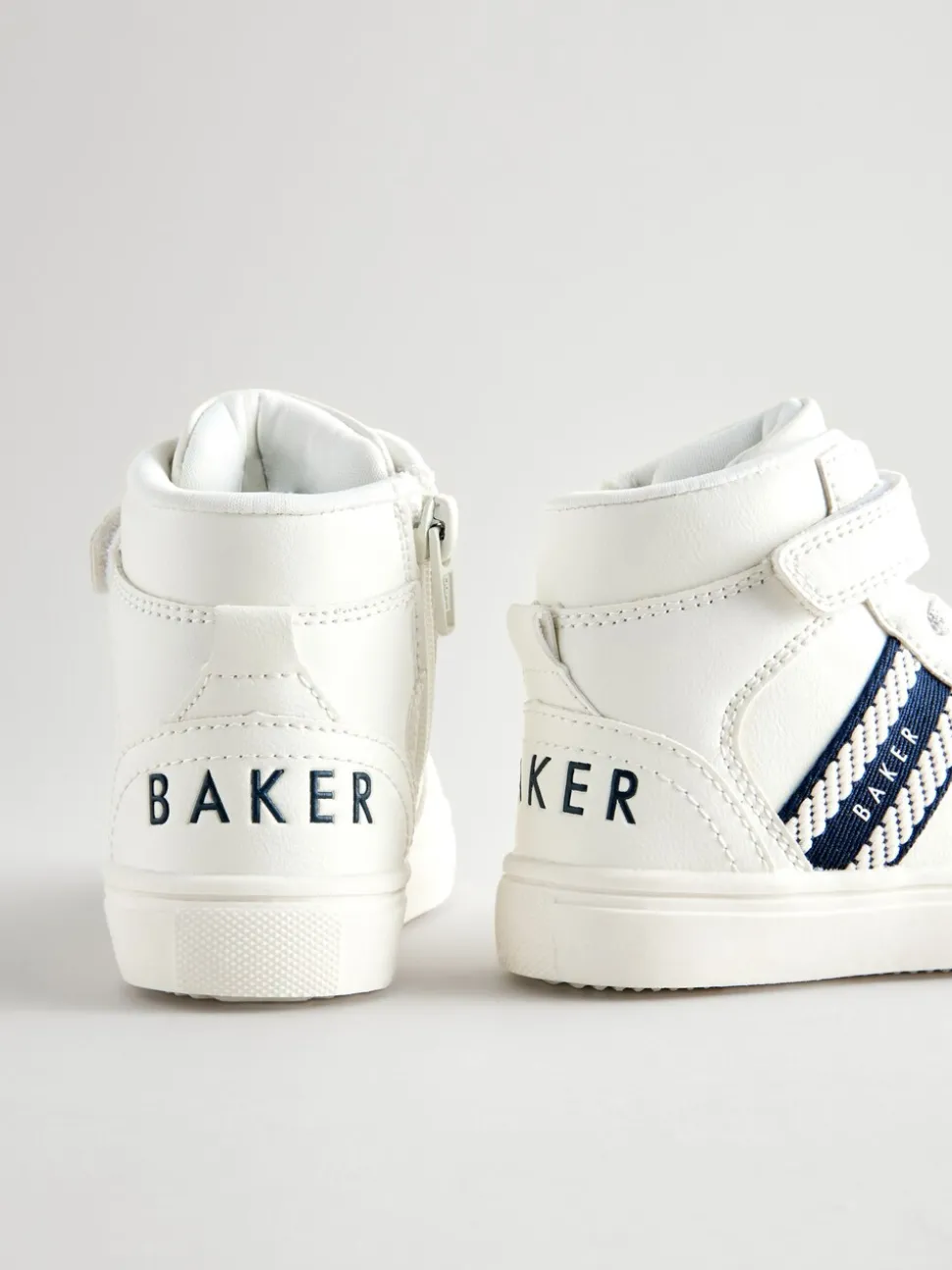 Baker by Ted Baker witte hoge jongenssneakers met geweven merkband