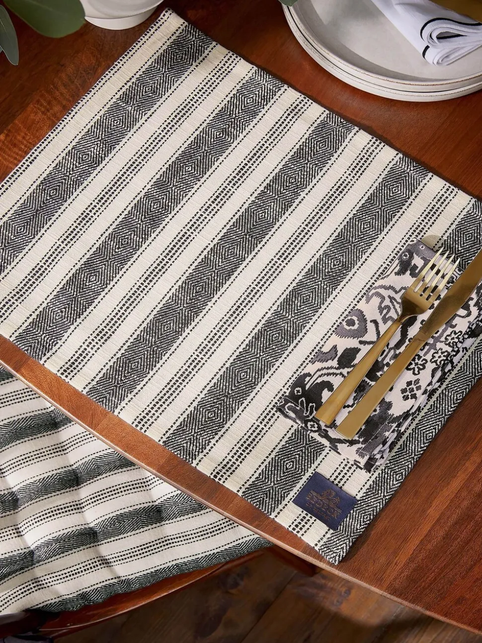 Bedeck of Belfast Set of 2 Saja Stripe 100% Cotton Placemats