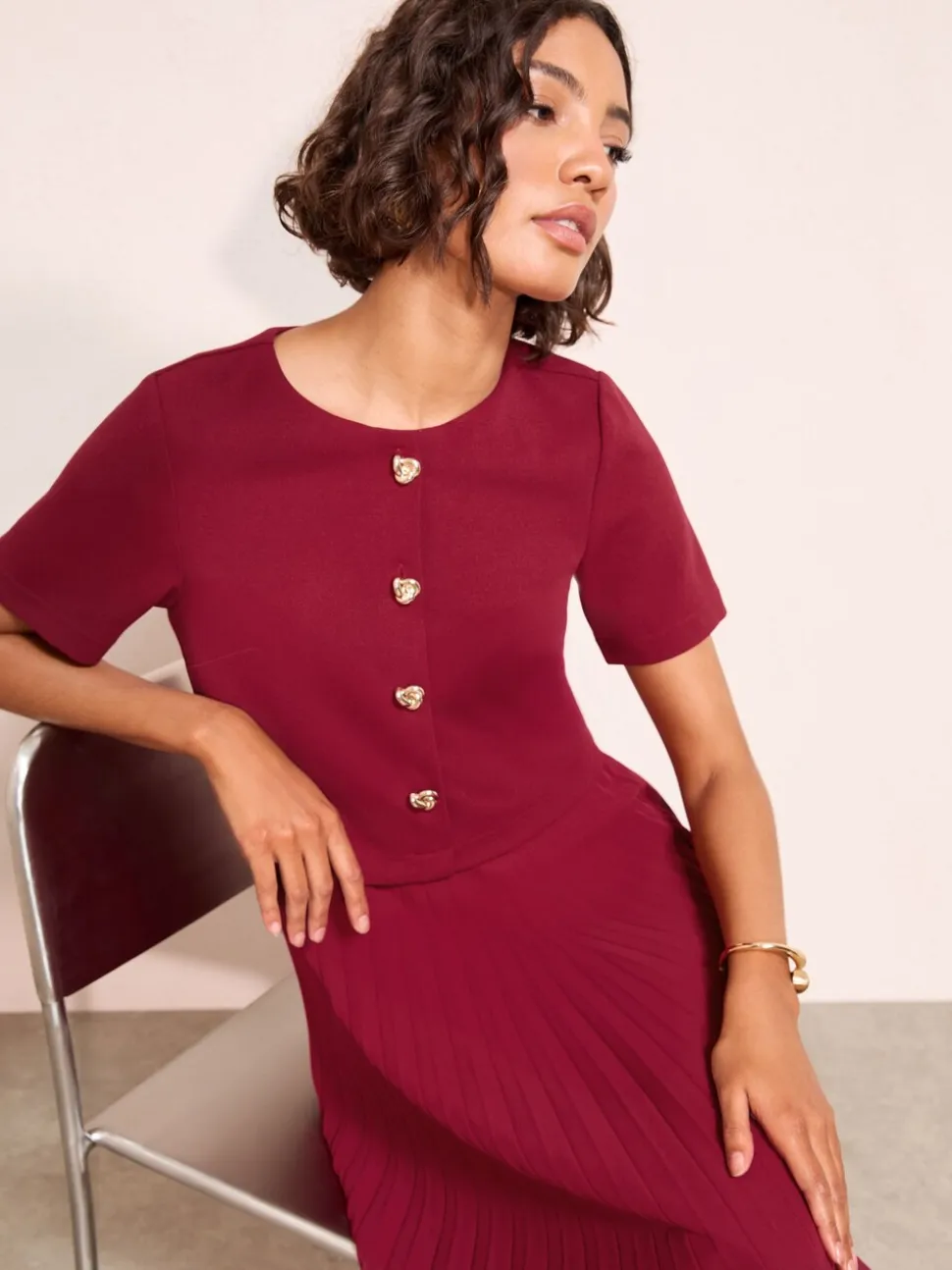 Bessenrood - Friends Like These Button Down 2-In-1 Pleated Dress