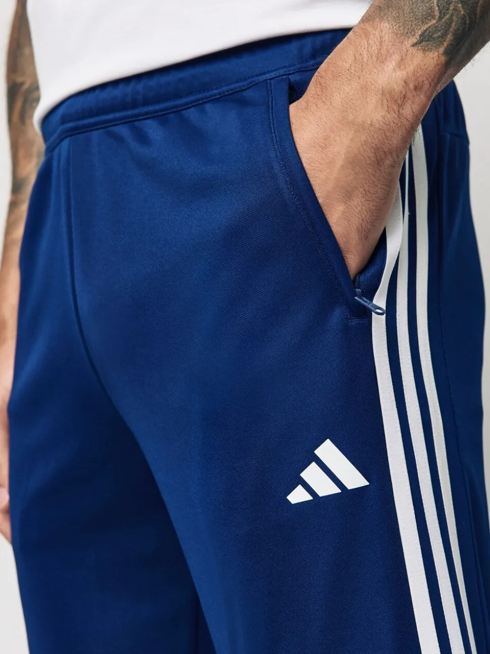 Blauw - adidas Train Essentials trainingsjoggingbroek met 3 strepen