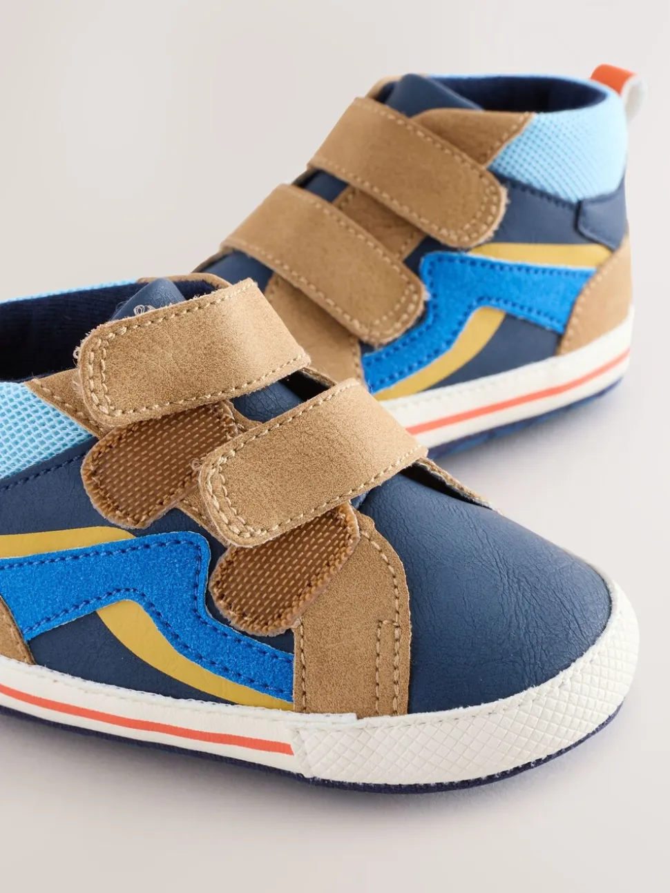 Blauw - Babysneakers met klittenbandsluiting (0-2mnd)