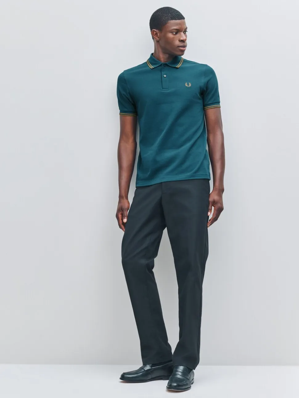 Blauw - Fred Perry polo met tweekleurig gestreept randje