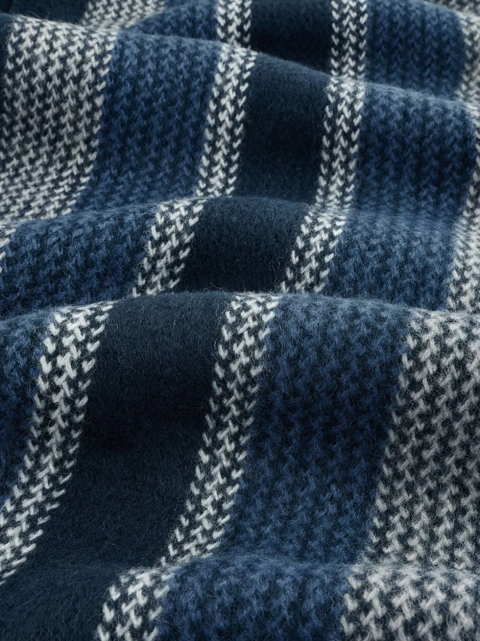 Blauw - Gestreepte gebreide sjaal