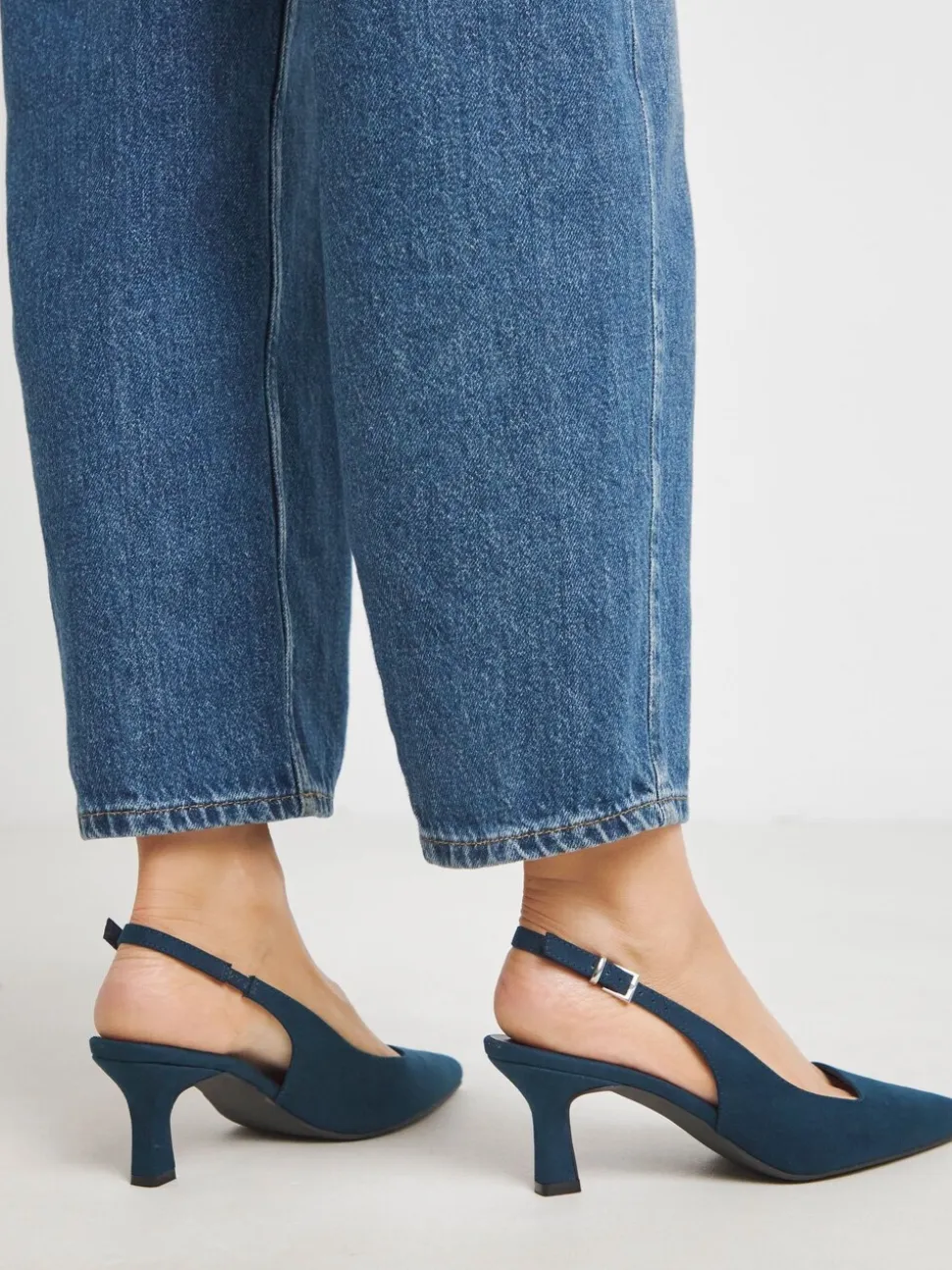 Blauw - JD Williams Pointed Toe Slingback Heels