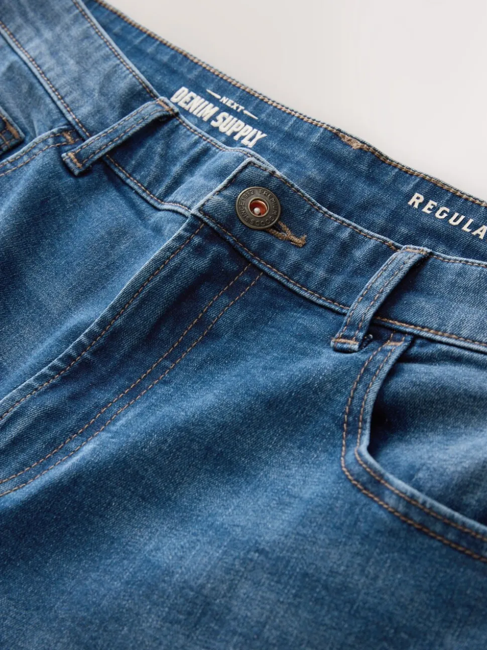 Blauw - Klassieke stretchjeans met standaard taps toelopende pasvorm