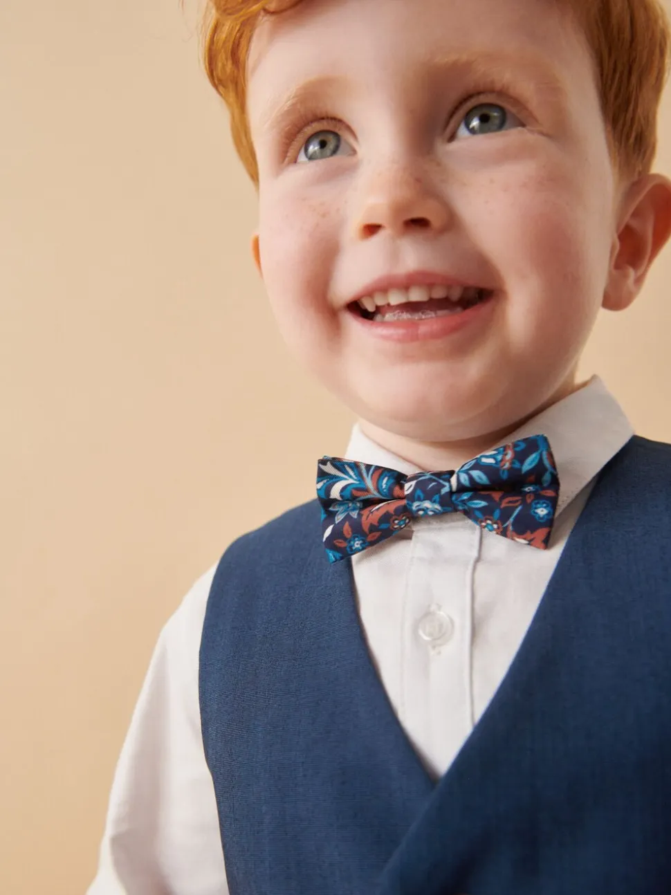 Blauw - Set van gilet, shirt, broek en vlinderstrikje (3mnd-9jr)