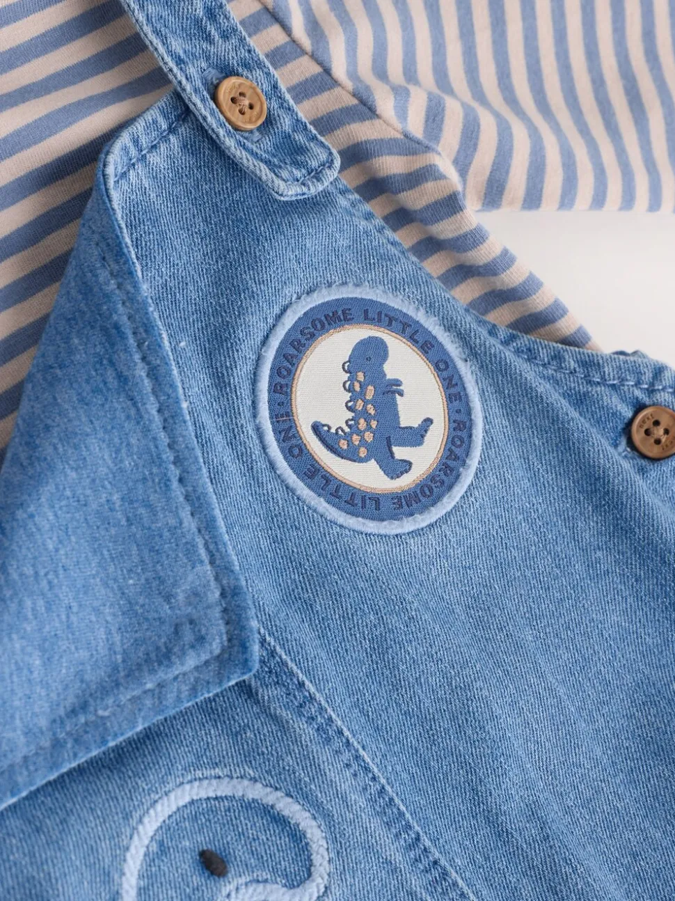 Blauw met dinosaurus - Babyset van denim bretelbroeken en bodysuit (0 mnd - 2 jr)