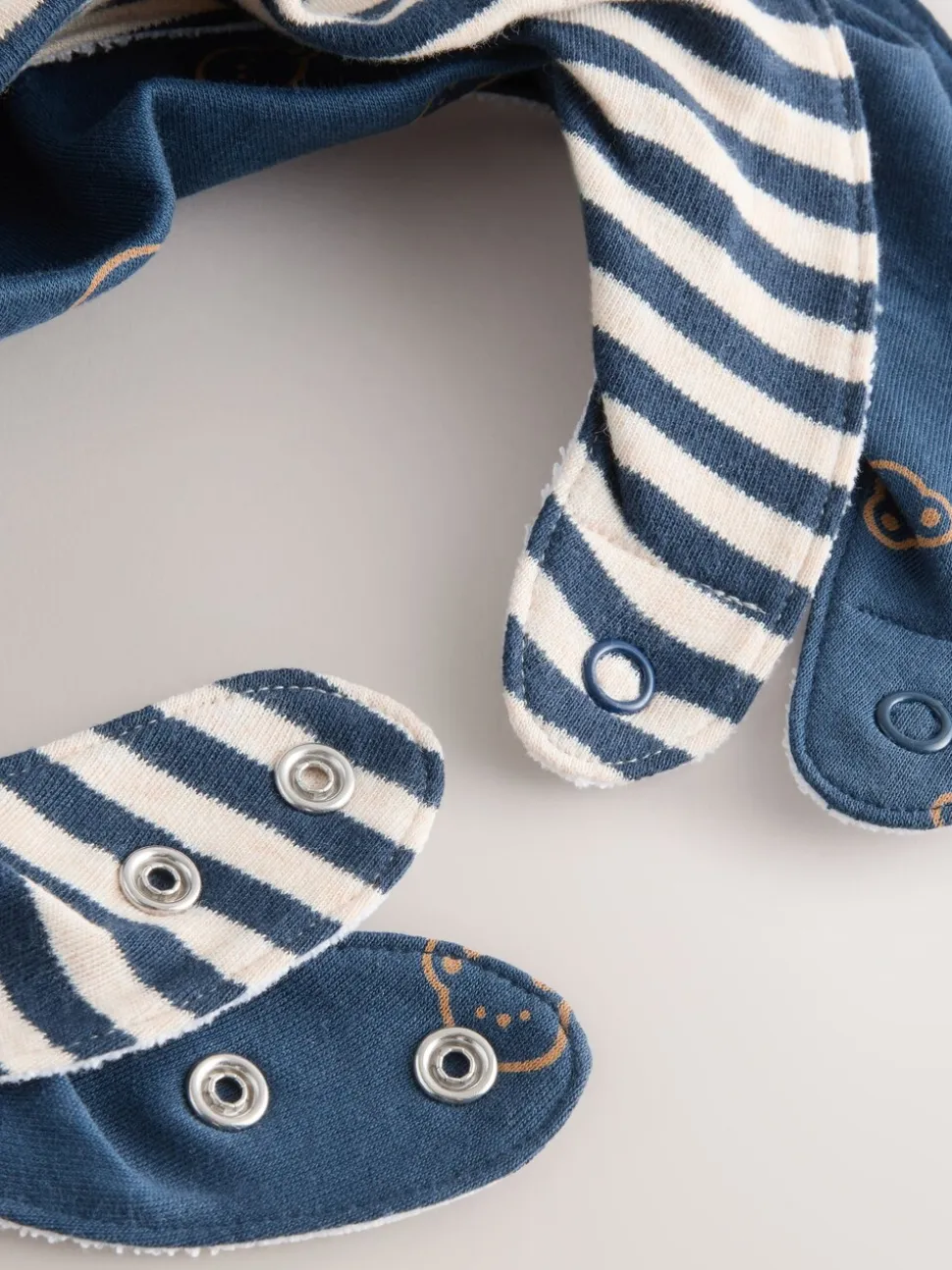 Blauwe mama en papa - Verpakking met 2 babyslabbetjes