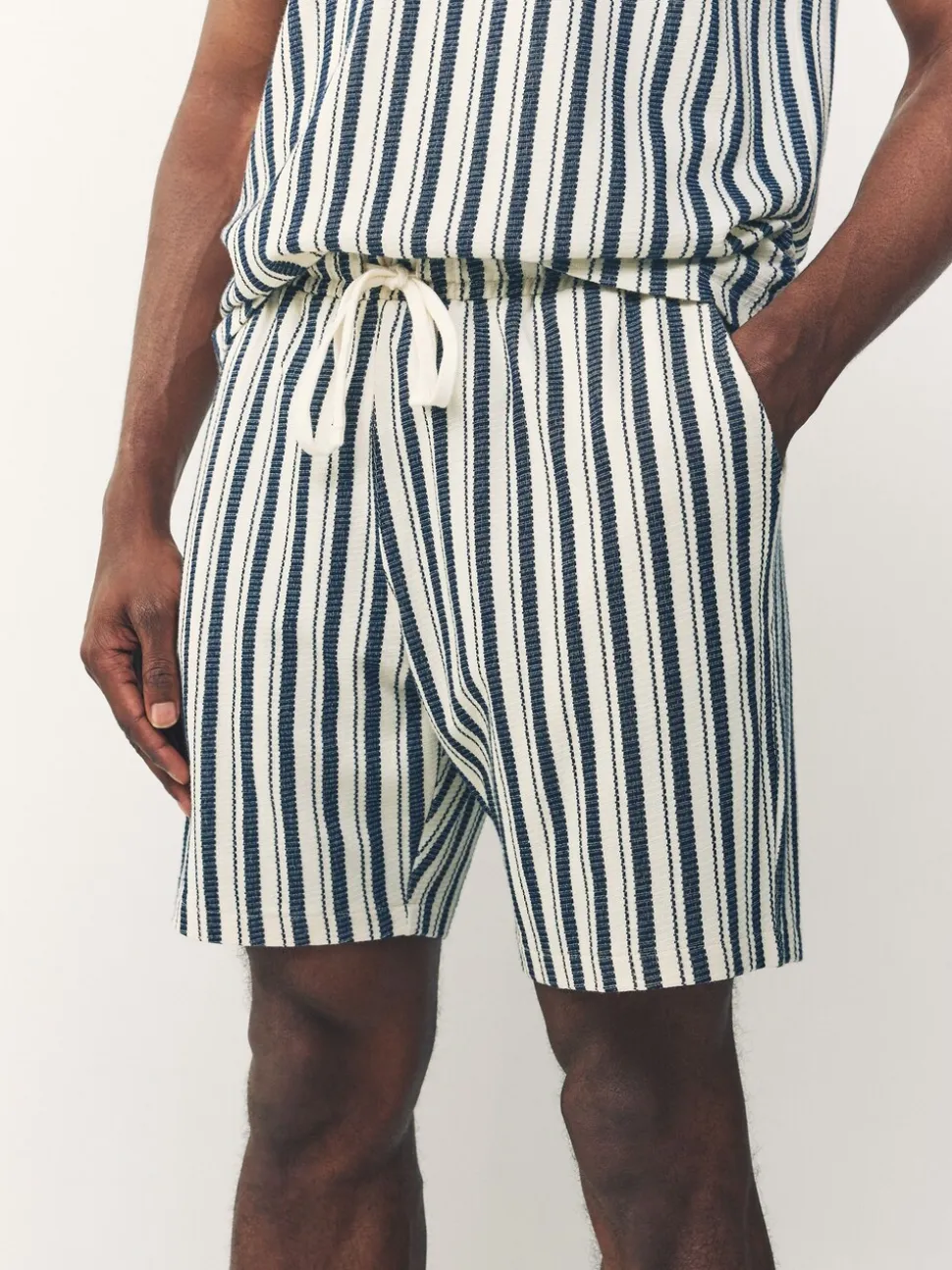 Blauw/ecru - Shorts met verticale strepen