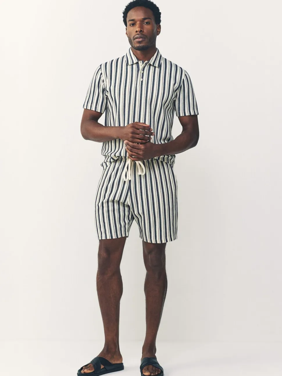 Blauw/ecru - Shorts met verticale strepen