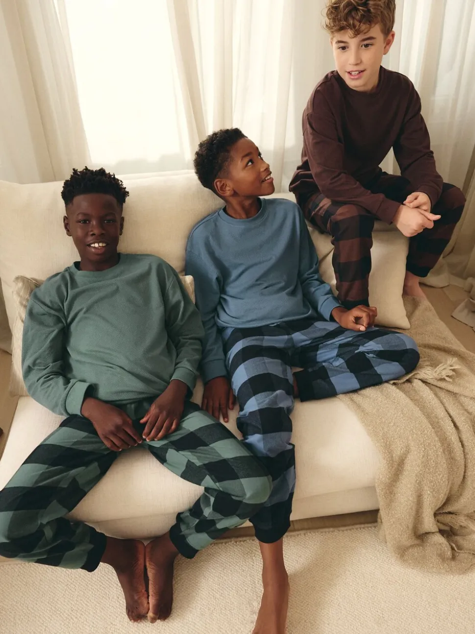 Blauw/Groen/Bruin - Verpakking van 3 geweven geruite pyjama's (3-16 jr)