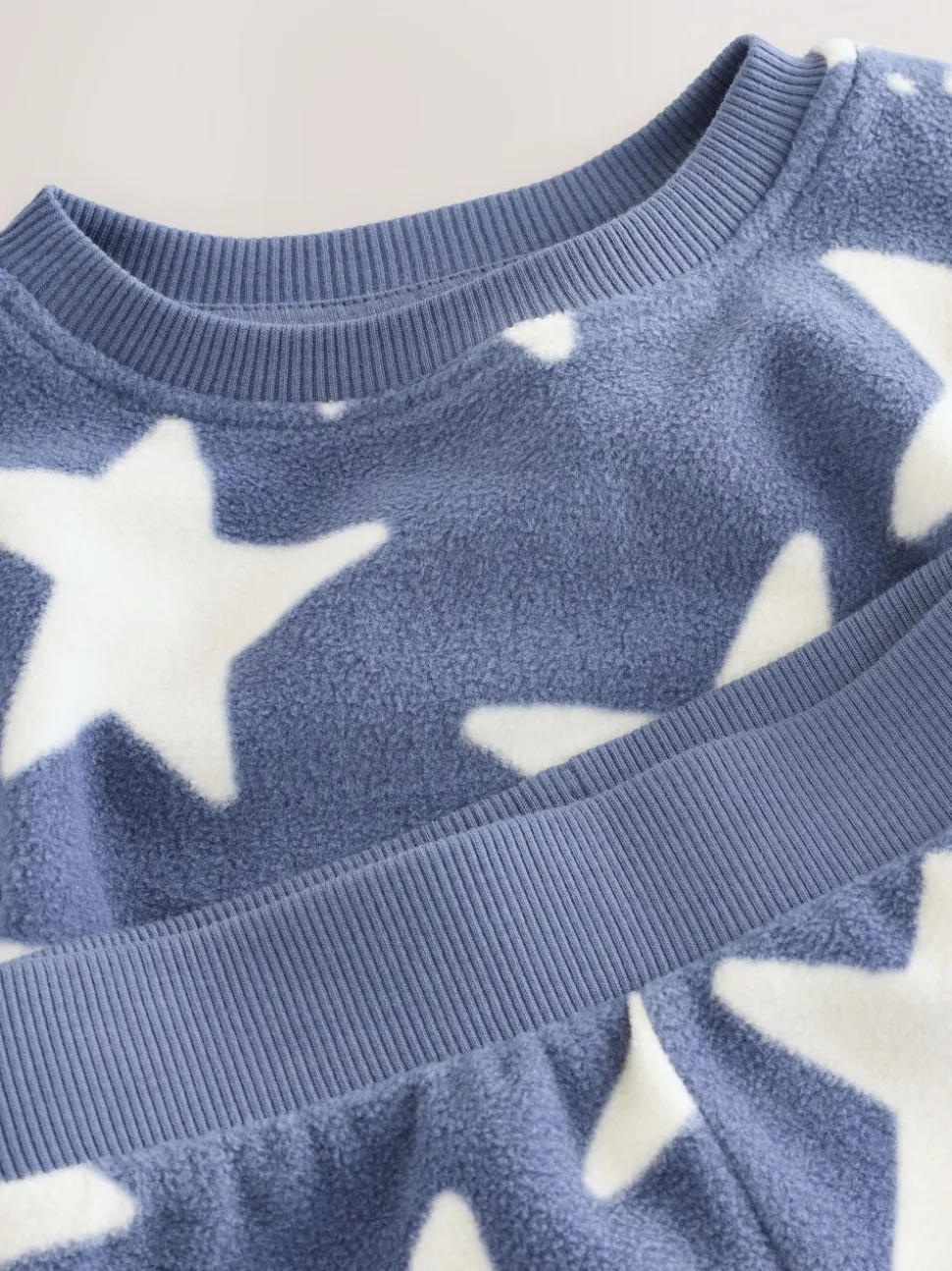 Blauw/wit met sterren - Behaaglijke korte fleecepyjama (9 mnd - 12 jr)