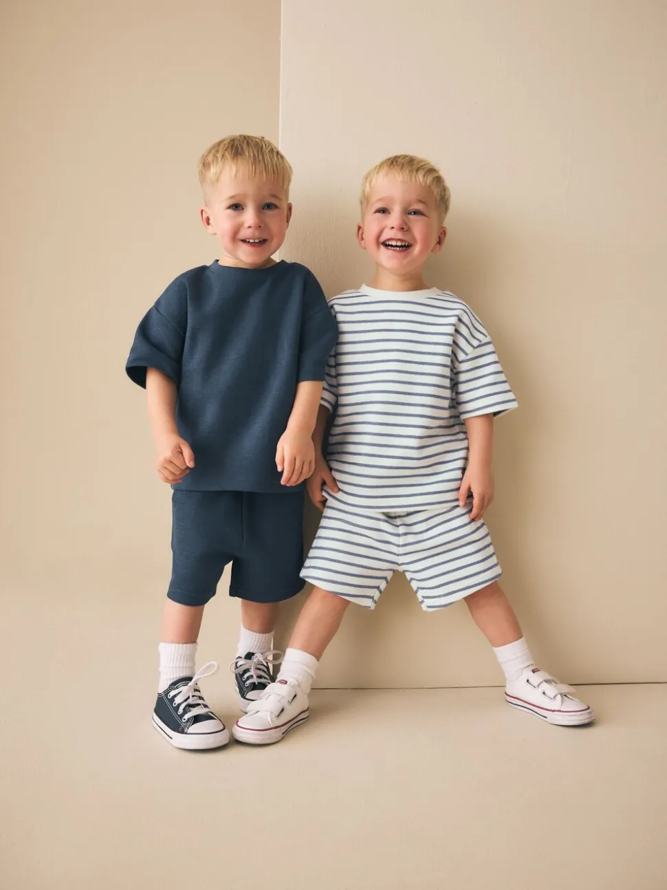Blauw/witte streep - Short Sleeve T-Shirt and Shorts Set 2 Pack (3mths-7yrs)