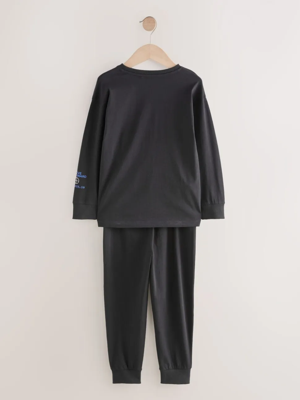 Blauw/zwart met voetbal - Verpakking van 2 pyjama's met lange mouwen (3-16 jr)