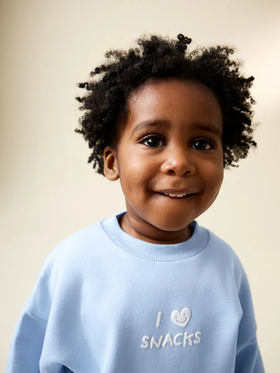 Blue I Love Snacks - Sweatshirt met ronde hals en all-over print (3 mnd - 7 jr)