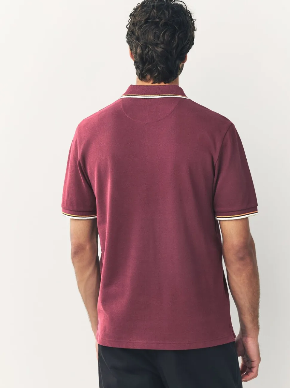 Bordeauxrood - Regular fit poloshirt met korte mouwen en contrasterende randen