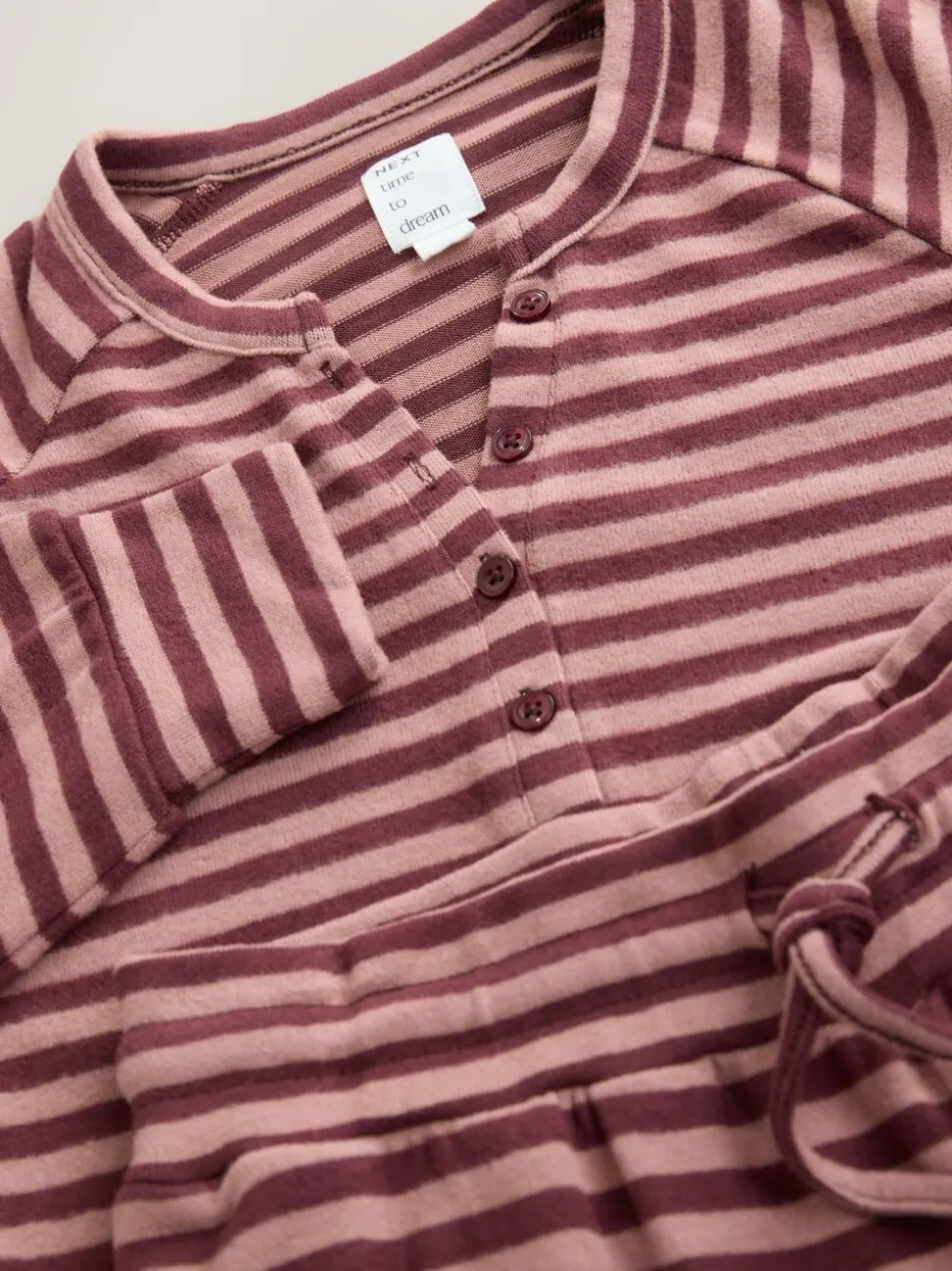 Bordeauxrood gestreept - Behaaglijke pyjama met lange mouwen