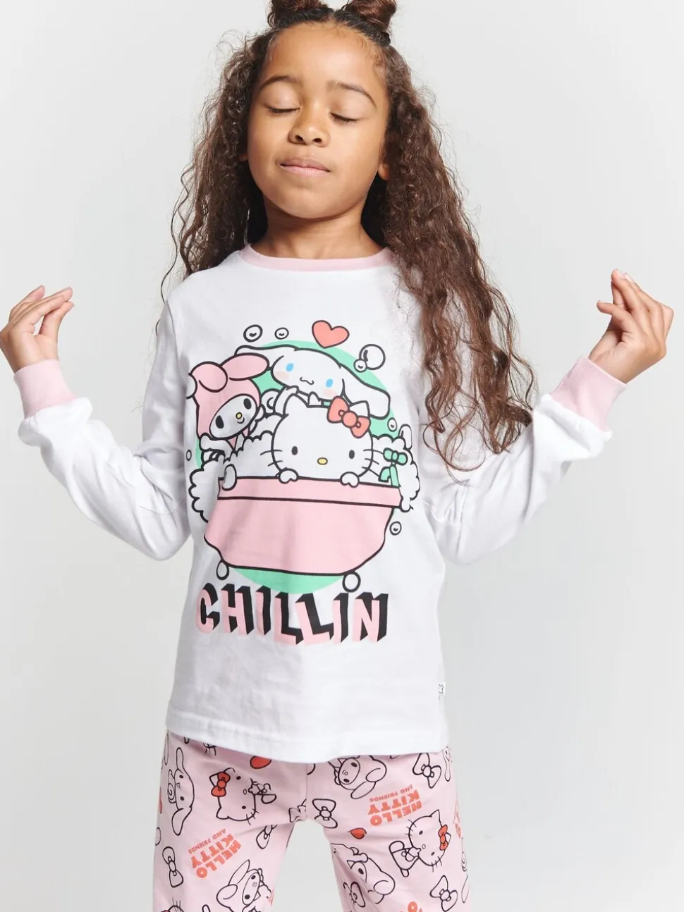 Brand Threads Girls Hello Kitty Pyjamas Set