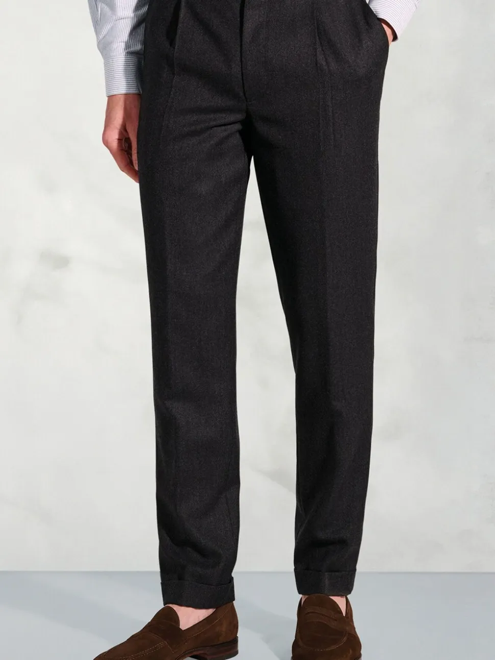 Brook Taverner Single Pleat Turn-Up Wool Trousers