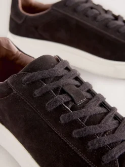 Bruin - Chic-casual lange sneakers