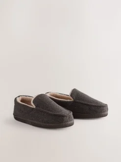 Bruin - Closed Back Textured Slippers
