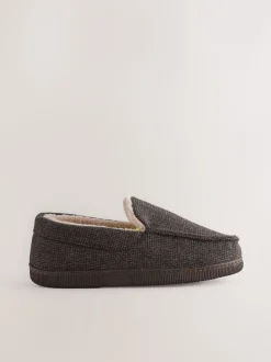 Bruin - Closed Back Textured Slippers
