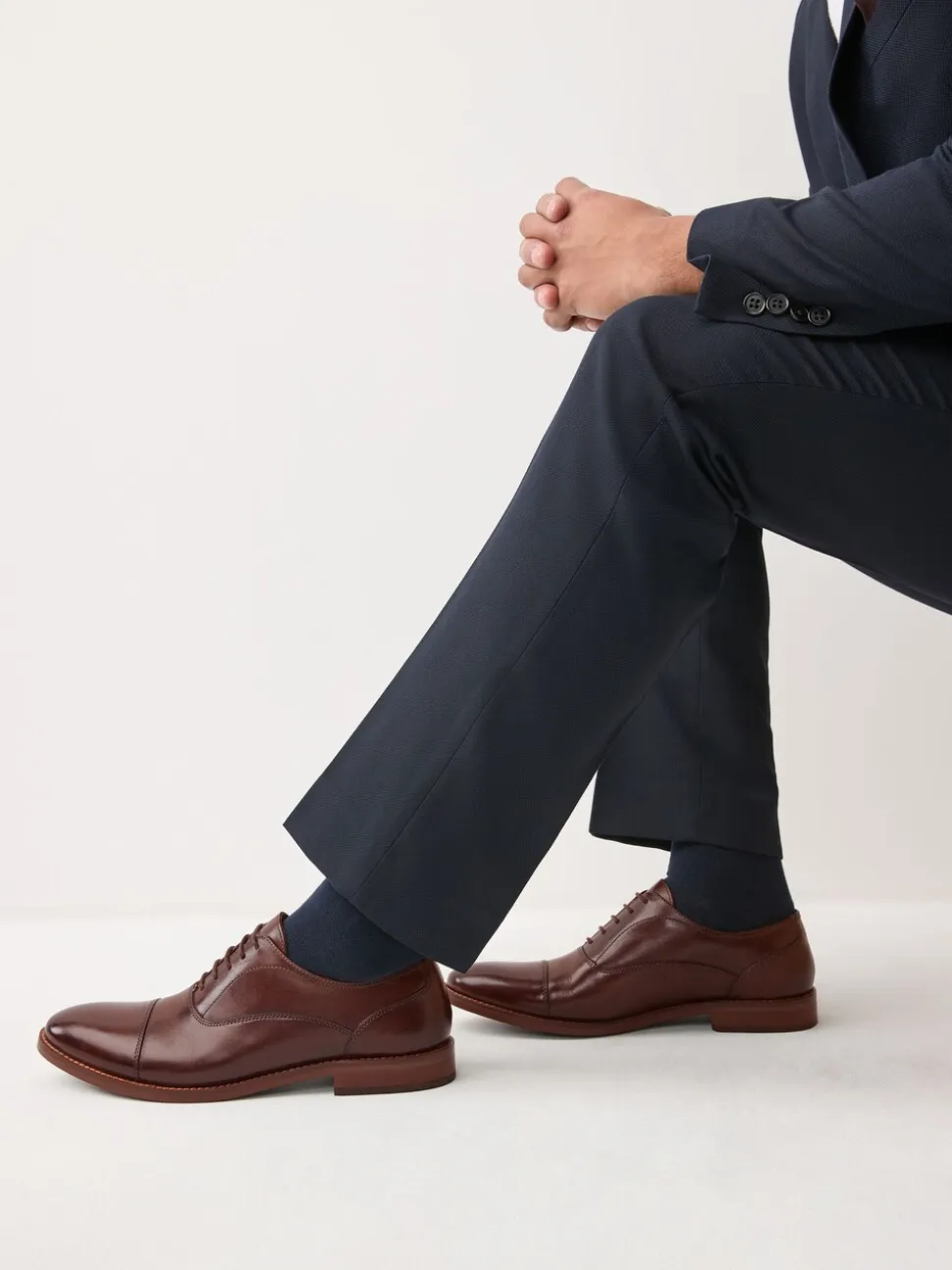Bruin - Contrast Sole Leather Oxford Toecap Shoes