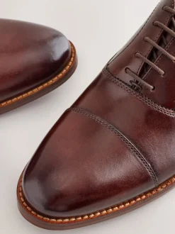 Bruin - Contrast Sole Leather Oxford Toecap Shoes