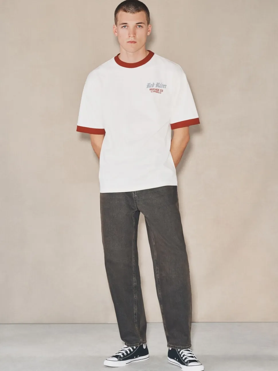 Bruin - EDIT Barrel Fit Jeans