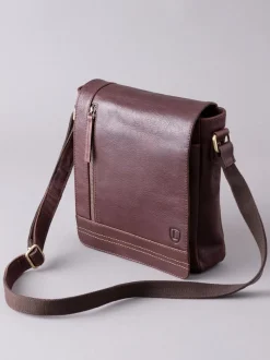 Bruin - Lakeland Leather Keswick messenger bag, medium