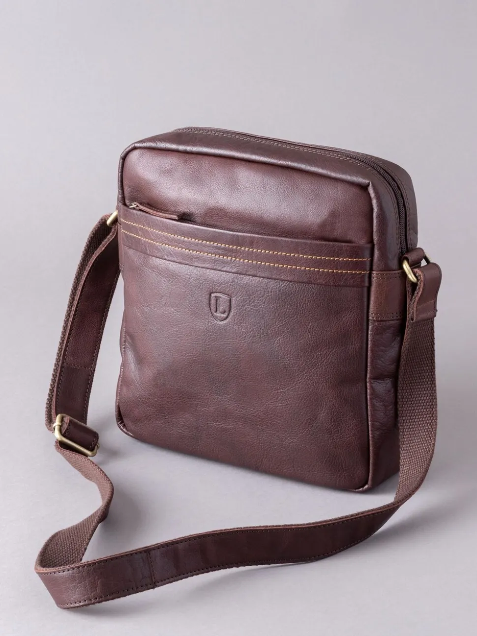 Bruin - Lakeland Leather kleine Keswick Messenger Bag