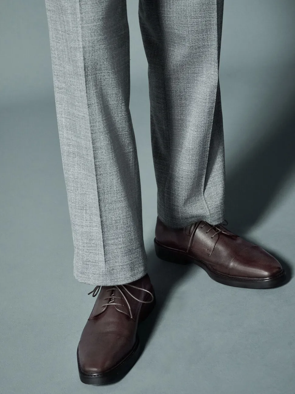 Bruin - Leren schoenen met contrasterende neus