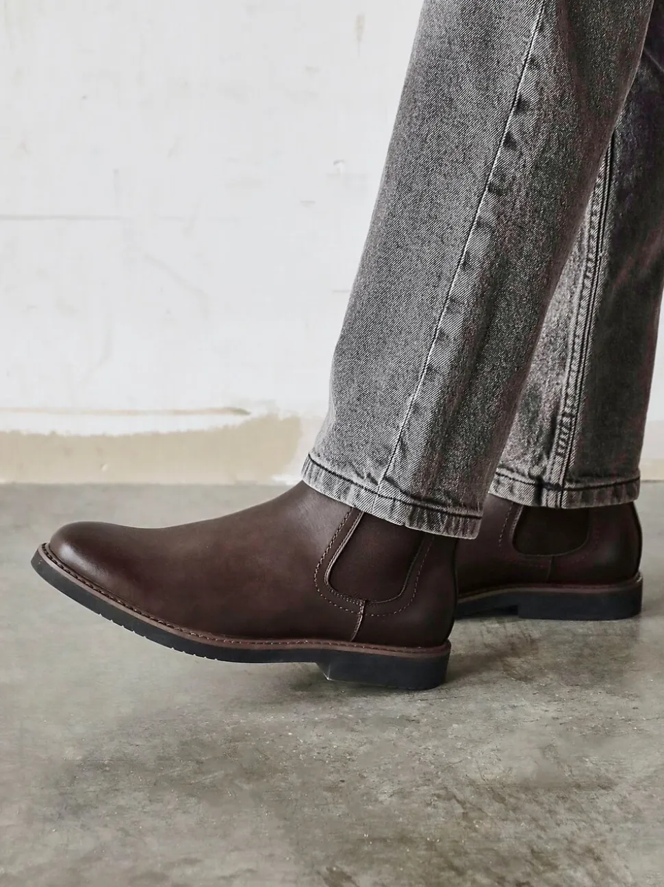 Bruin - Linzi Alessandro Chelsea Boots