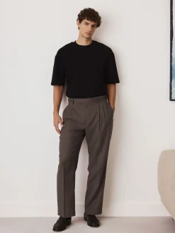 Bruin - Relaxed Fit Smart Pleated Trousers
