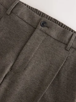 Bruin - Slim fit getextureerde broek met elastische achterkant en stretchy