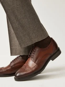 Bruin - Standaard pasvorm - Leren derby-brogues