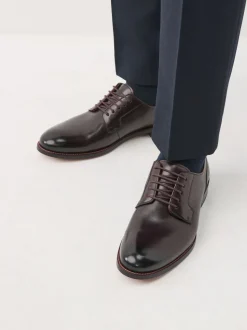 Bruin - Standaard pasvorm - Signature - Derby-schoenen met leren zool