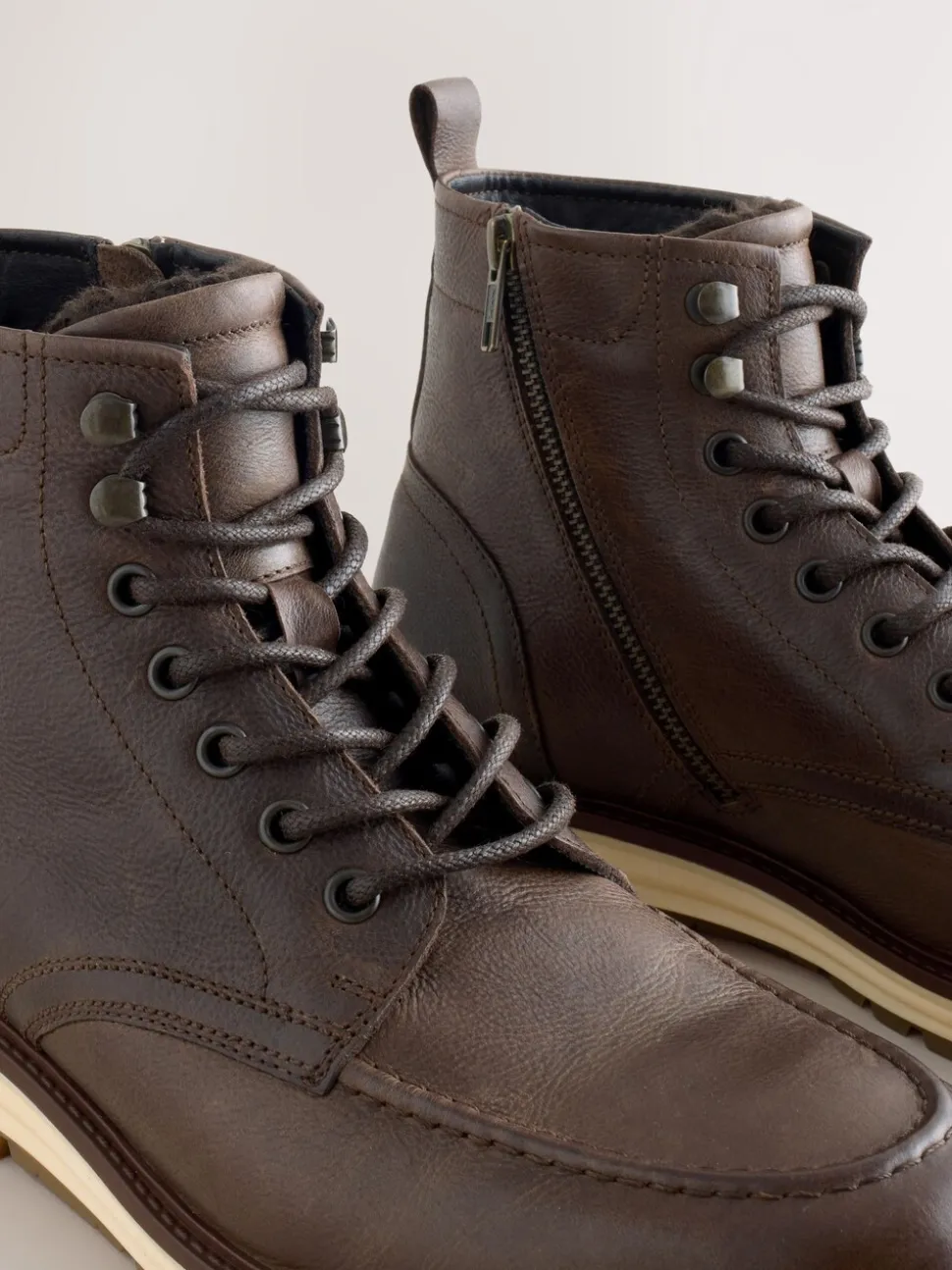 Bruin - Tall Leather Apron Toe Boots