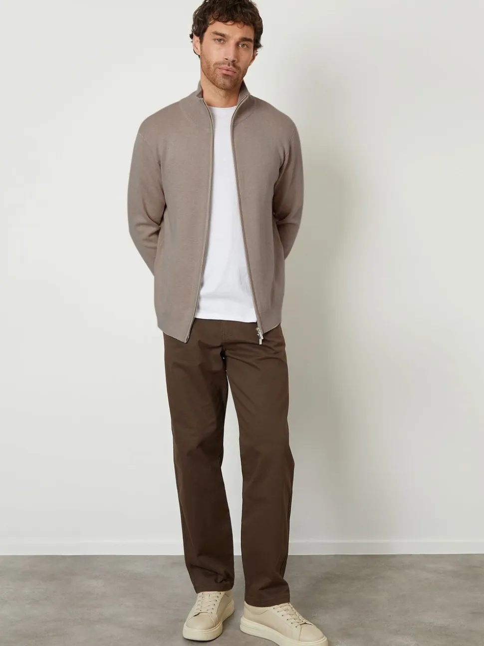 Bruin - Threadbare gebreid vest met rits en opstaande kraag