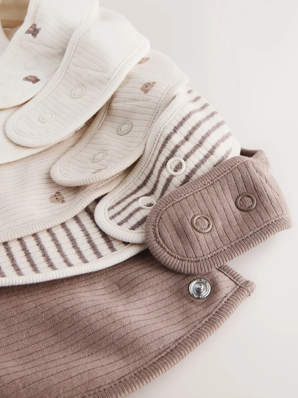 Bruin - Verpakking met 5 babyslabbetjes
