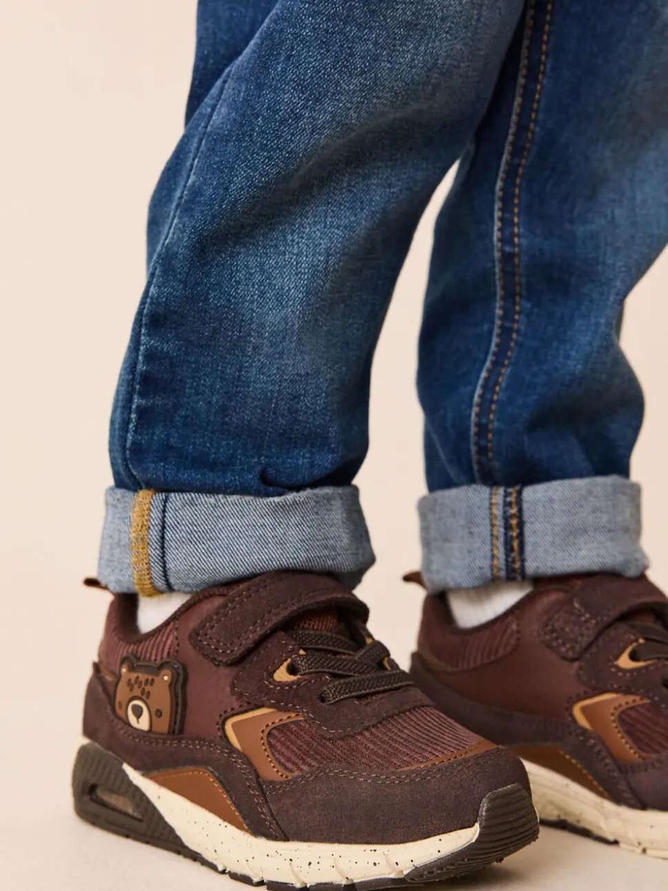 Bruin met beer - Elastische sportschoenen