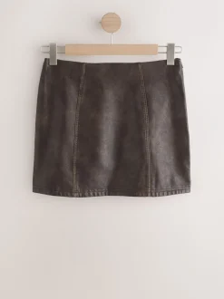 Bruin met distressed-effect - Minirok van imitatieleer